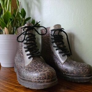 Leopard Print Lace-Up Boots